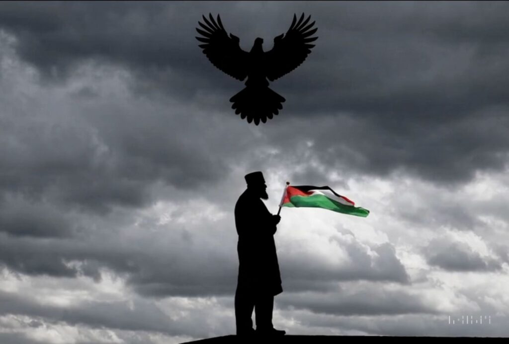 Mufti de Jérusalem tenant un drapeau palestinien